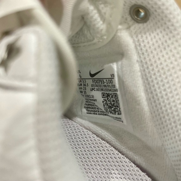 Nike Air Force 1 ‘07, women’s size 6 - Picture 6 of 6